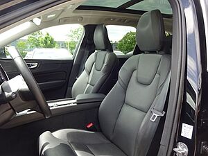 Volvo  B4 Ultimate Bright AWD ACC HUD PANO Google