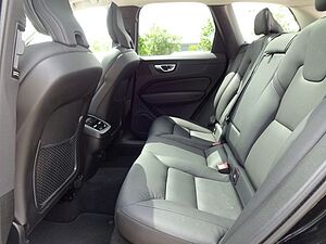 Volvo  B4 Ultimate Bright AWD ACC HUD PANO Google