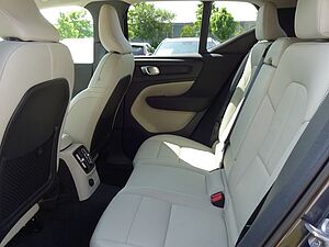 Volvo  T5 Inscription Plug-In 2WD AHK Leder 360°
