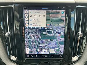 Volvo  B4 Plus Dark 2WD ACC 360° PANO Google