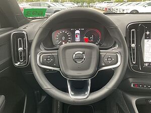 Volvo  T4 Core Plug-In 2WD AHK 360° Navi Keyless