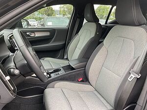 Volvo  T4 Core Plug-In 2WD AHK 360° Navi Keyless