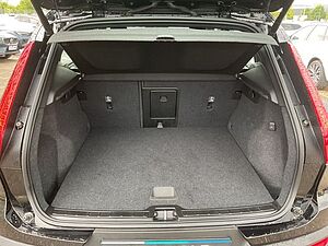 Volvo  T4 Core Plug-In 2WD AHK 360° Navi Keyless
