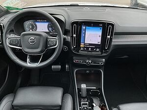 Volvo  R Design B4 AT 2WD 360° Leder Pano LED