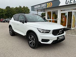 Volvo  R Design B4 AT 2WD 360° Leder Pano LED