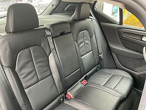 Volvo  T4 Core Plug-In AHK LEDER KAMERA CARPLAY