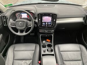 Volvo  T4 Core Plug-In AHK LEDER KAMERA CARPLAY