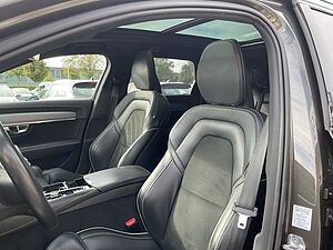 Volvo  T8 R Design Plug-In AWD AHK PANO ACC