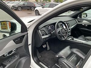 Volvo  B5 R Design AHK LUFTFW PANO STANDHZ ACC