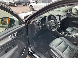 Volvo  B4 Plus Bright AWD AHK LEDER STANDHZ