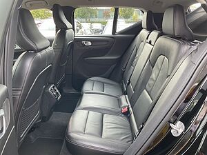 Volvo  B4 Plus Bright AWD AHK LEDER STANDHZ