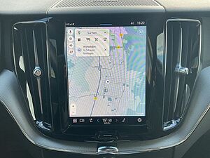 Volvo  B4 Plus Dark AWD ACC 360° Allwetterreifen
