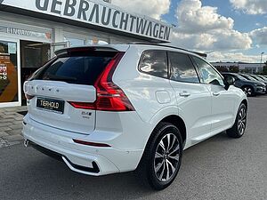 Volvo  B4 Plus Dark AWD ACC 360° Allwetterreifen