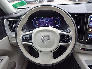 Volvo  B4 Plus Dark 2WD AT Google ACC HK Allwetter