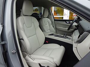 Volvo  B4 Plus Dark 2WD AT Google ACC HK Allwetter