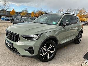 Volvo  T2 Plus Dark 2WD AT ACC Navi Kamera Memory