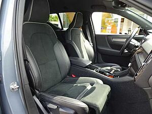 Volvo  T5 R Design Plug-In 2WD AHK ACC HK 20' 360°