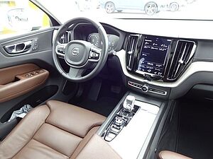Volvo  T8 Inscription Plug-In AWD AHK Luftfw. Pano