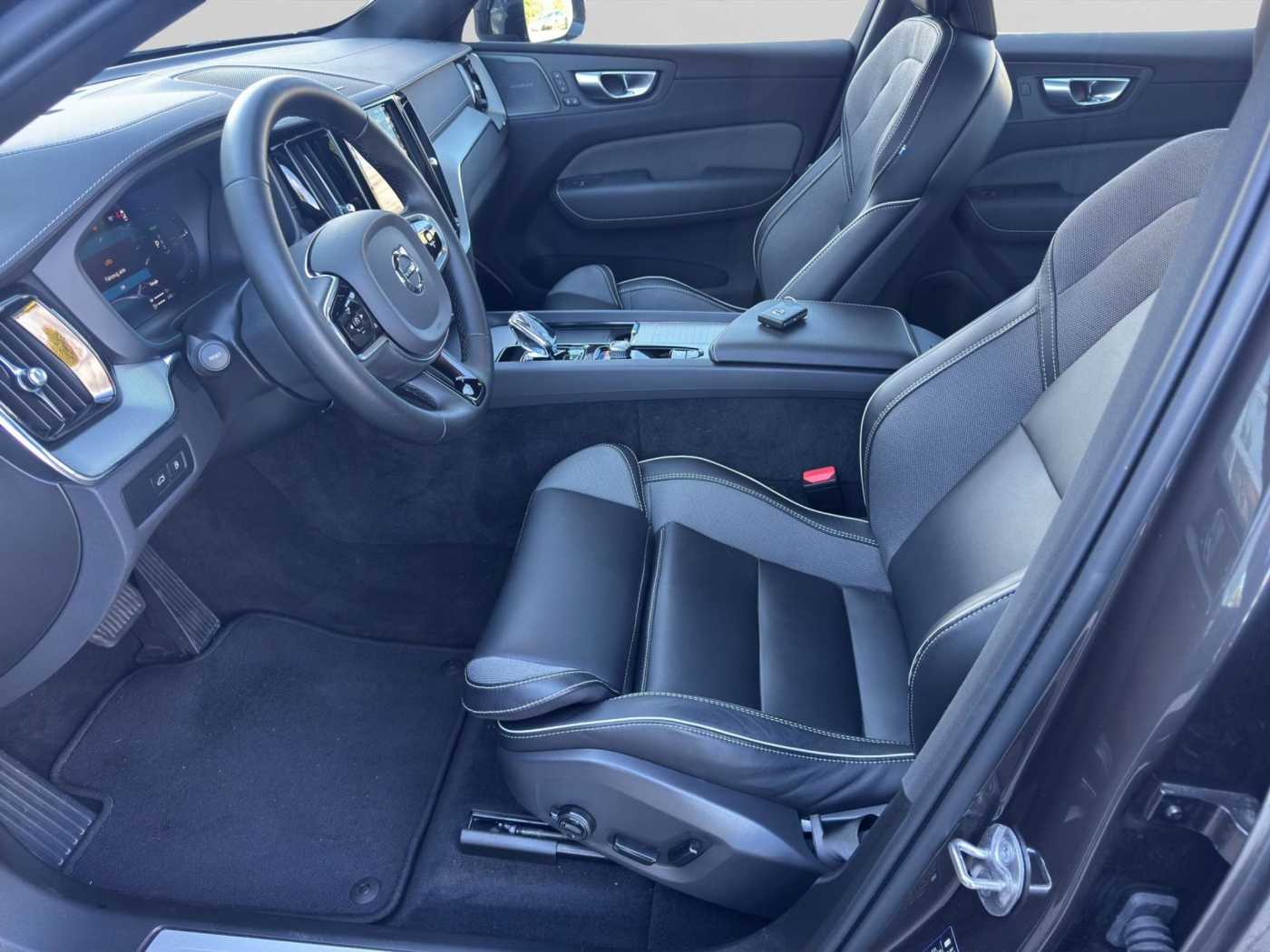 Volvo  T8 Plug-In Hybrid AWD Ultimate Dark Recharge / VFW