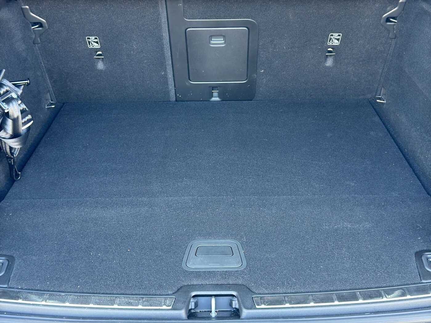 Volvo  T8 Plug-In Hybrid AWD Ultimate Dark Recharge / VFW