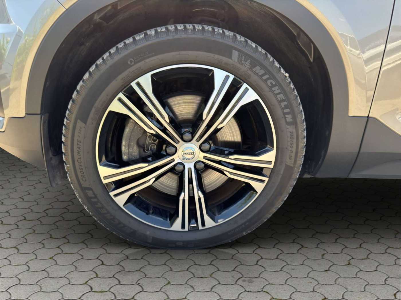 Volvo  T5 Inscription Expression Recharge Plug-In Hybrid