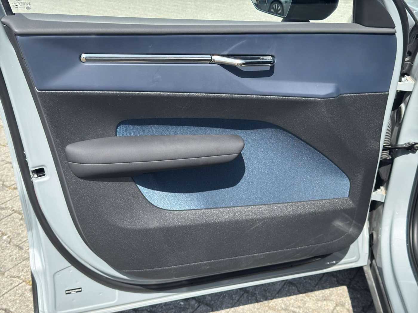 Volvo  Single Motor Extended Range Plus Pure Electric