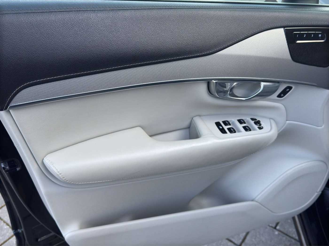 Volvo  T8 Twin Engine Inscription AWD / Plug-In Hybrid
