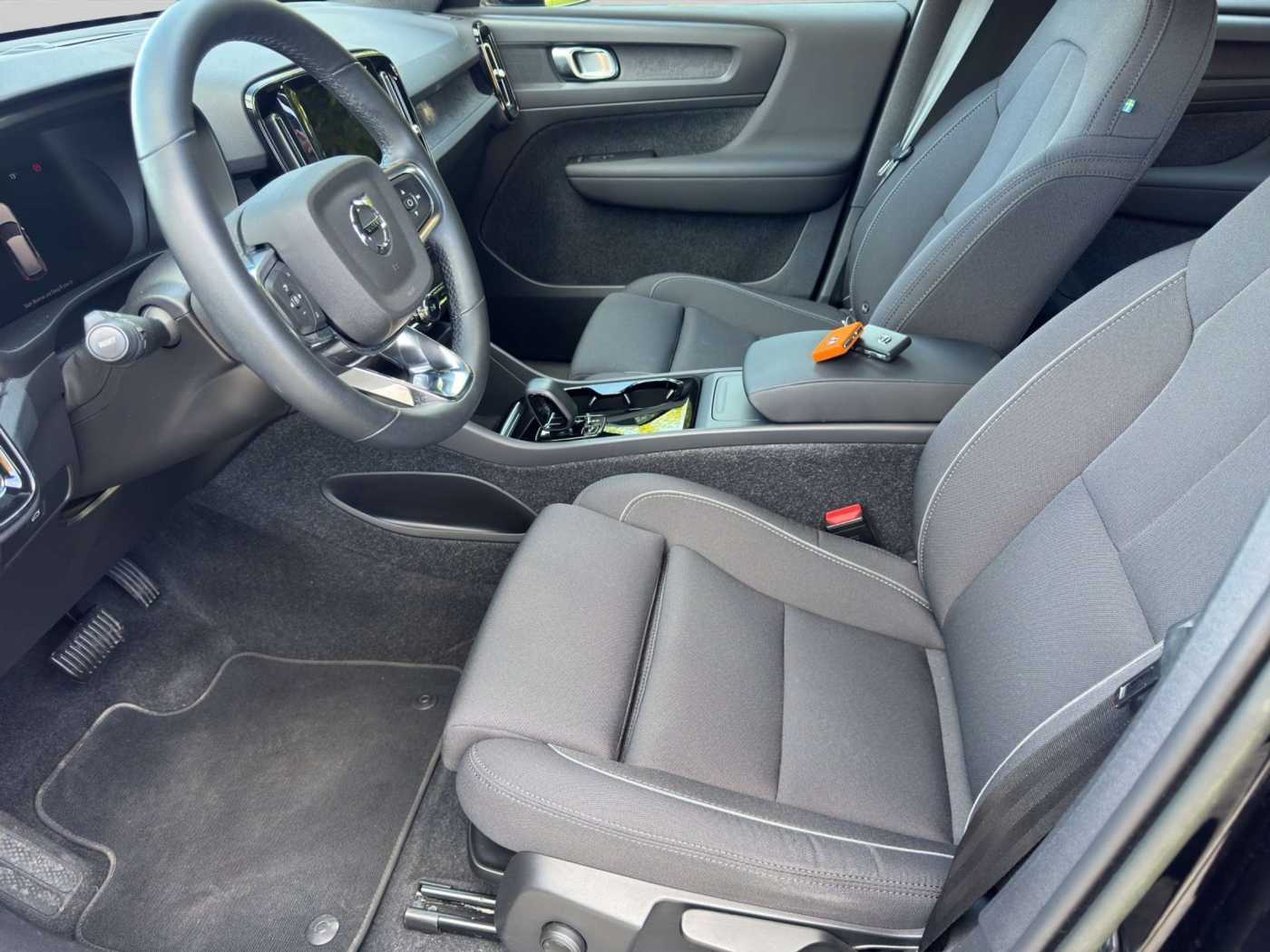 Volvo  Recharge Single Motor / Core / Pure Electric