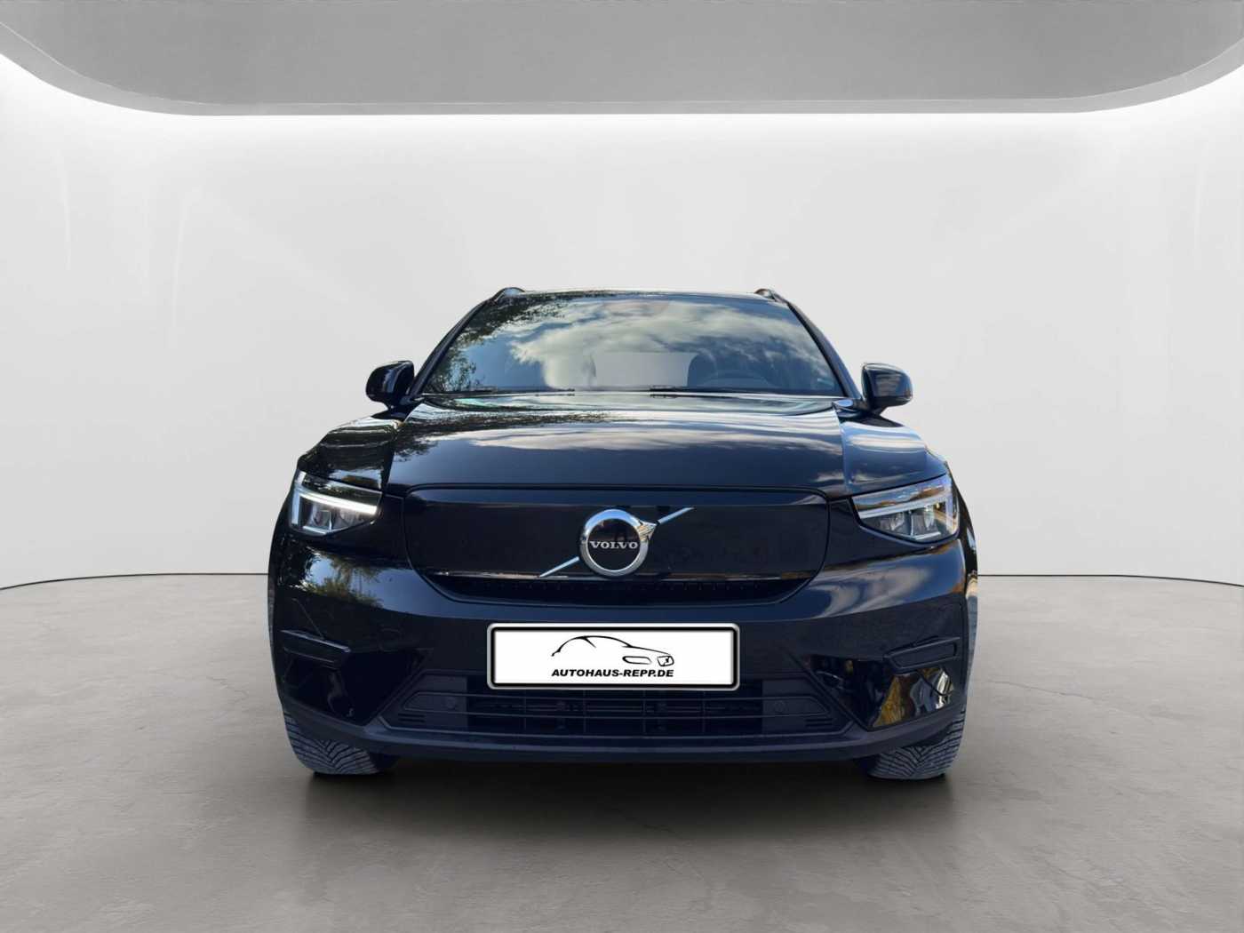 Volvo  Recharge Single Motor / Core / Pure Electric