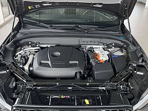 Volvo  T8 Plug-In Hybrid AWD Ultimate Dark Recharge