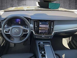 Volvo  B4 AWD Mild-Hybrid, Diesel / Cross Country Plus,