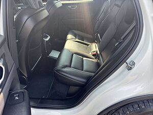 Volvo  T6 AWD R-Design Recharge Plug-In Hybrid