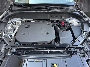 Volvo  B4 Mild-Hybrid DIESEL Momentum Pro