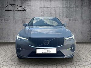 Volvo  B4 Mild-Hybrid DIESEL Momentum Pro