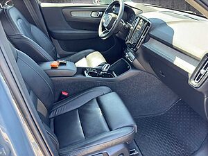 Volvo  T4 Recharge Inscription Plug-In Hybrid FWD