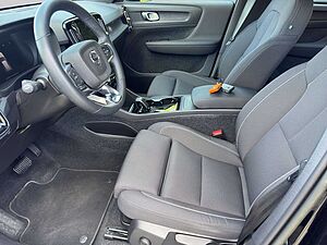 Volvo  Recharge Single Motor / Core / Pure Electric