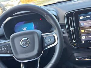 Volvo  Recharge Single Motor / Core / Pure Electric