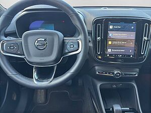 Volvo  Recharge Single Motor / Core / Pure Electric