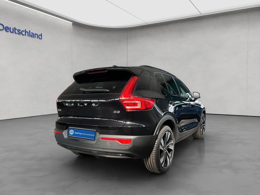 Volvo  Plus Dark