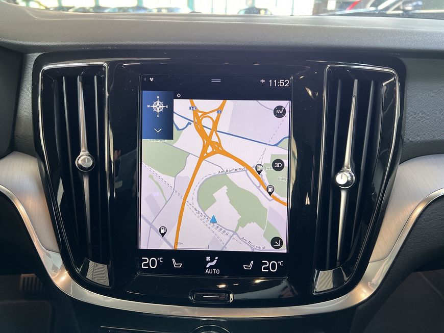 Volvo  Momentum Pro