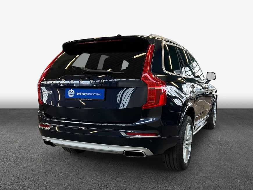 Volvo  D5 AWD  Aut Glasd Luftf 360° BLIS