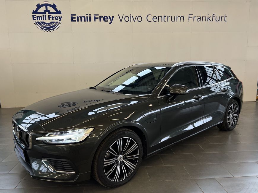 Volvo  T8 AWD Twin-Engine  PilotAssist BLIS