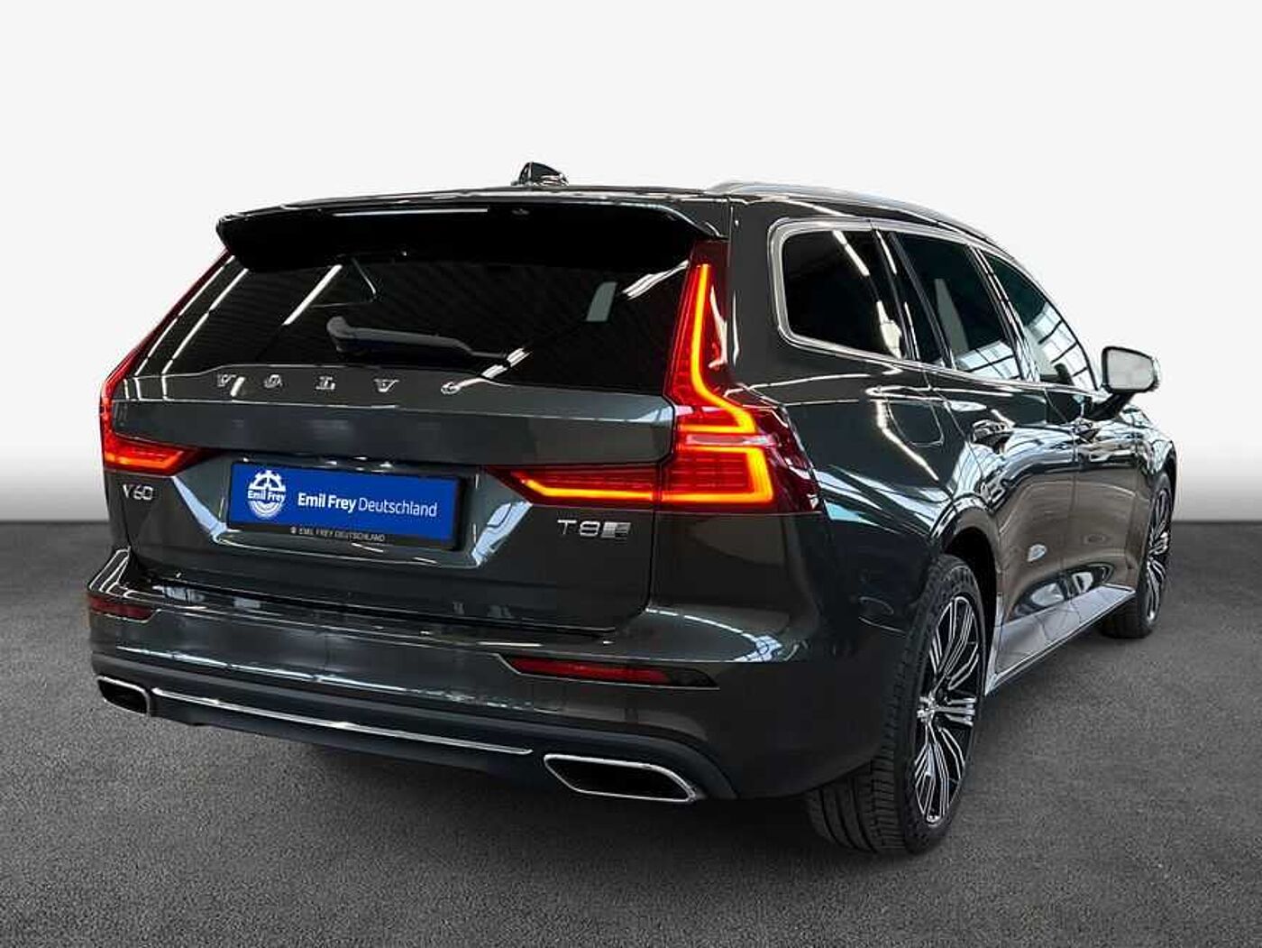 Volvo  T8 AWD Twin-Engine  PilotAssist BLIS
