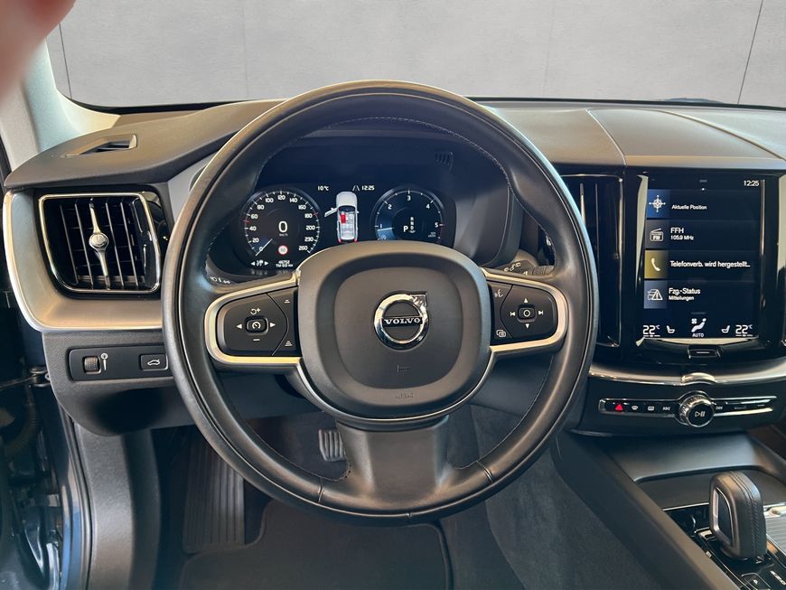 Volvo  Momentum Pro