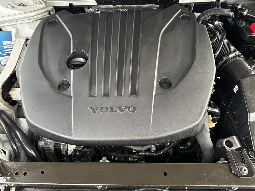 Volvo  Momentum Pro