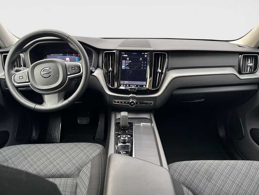 Volvo  Momentum Pro
