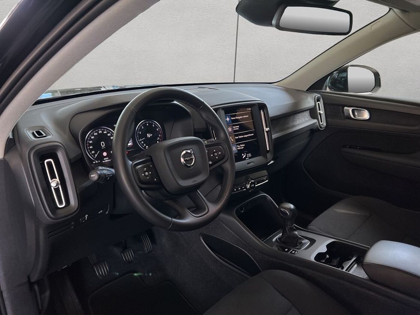 Volvo  Momentum Core