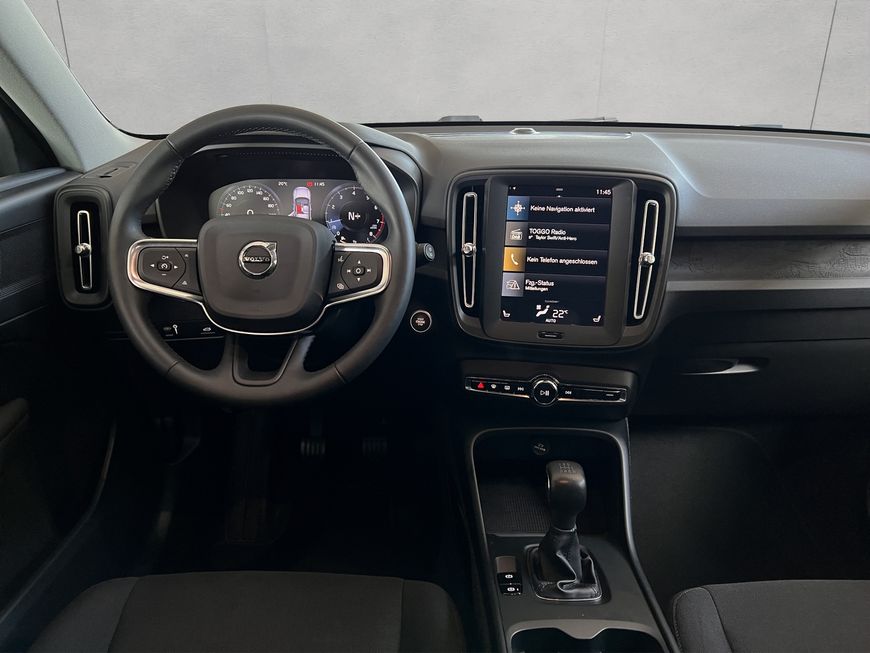 Volvo  Momentum Core