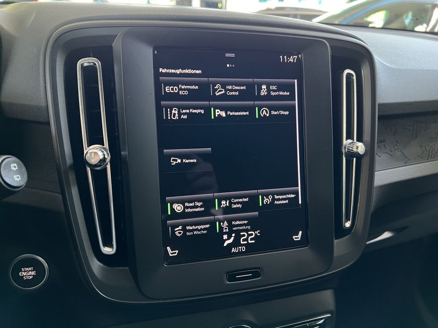 Volvo  Momentum Core