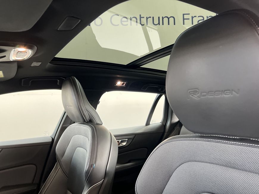 Volvo  T4  Aut Glasd PilotAssist BLIS Navi
